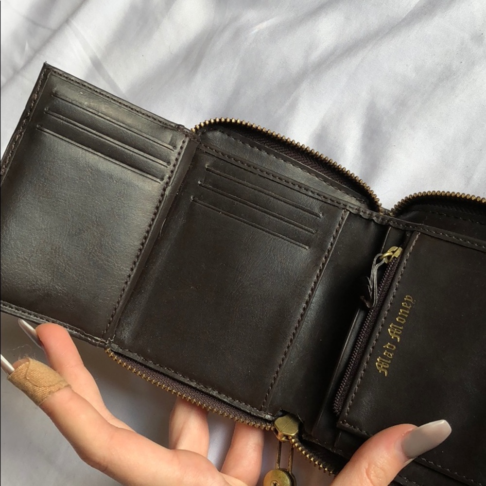 Wallet - Picture 5 of 6